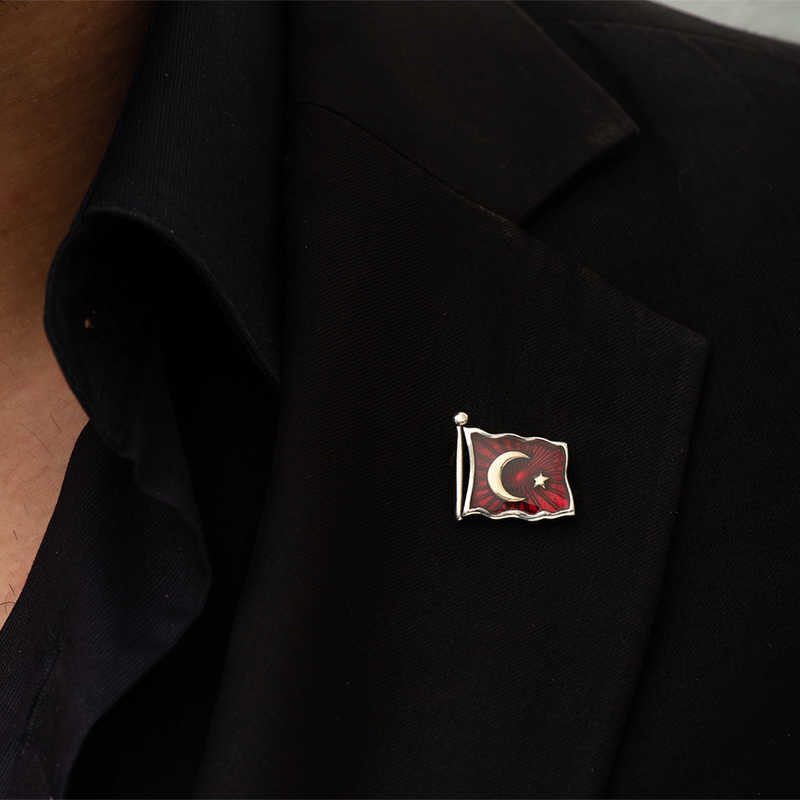 Tevuli Gümüş Türk Bayrağı Rozet